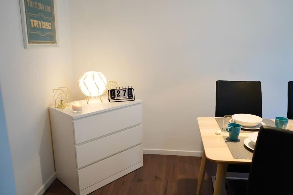 Rm-1 - Appartement F2 Au 1Er Etage Pour 1-3 Pers Mulhouse Exteriör bild